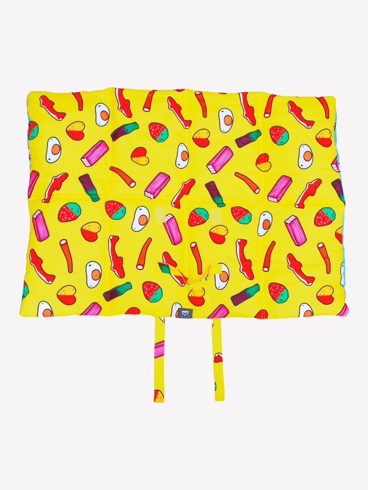 ROLL UP PET MAT: SWEETS