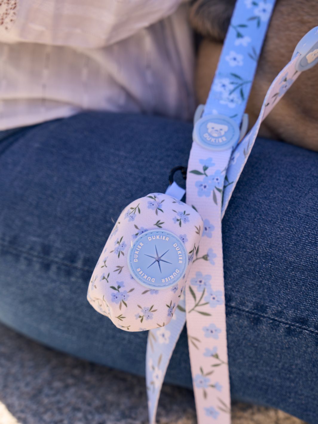 POO BAG HOLDER BLOOM