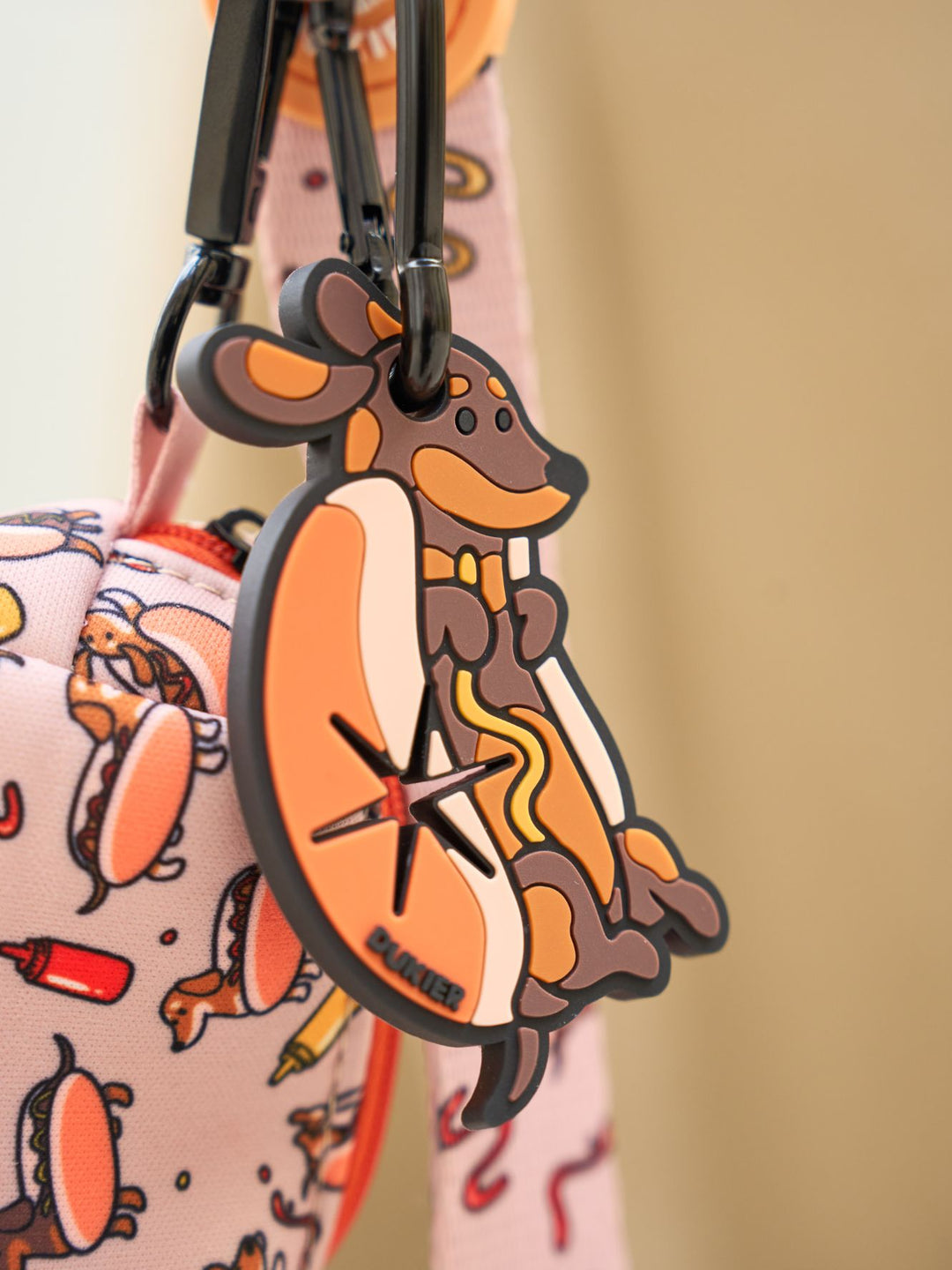 COLGADOR DE BOLSAS CACA HOT DOGS