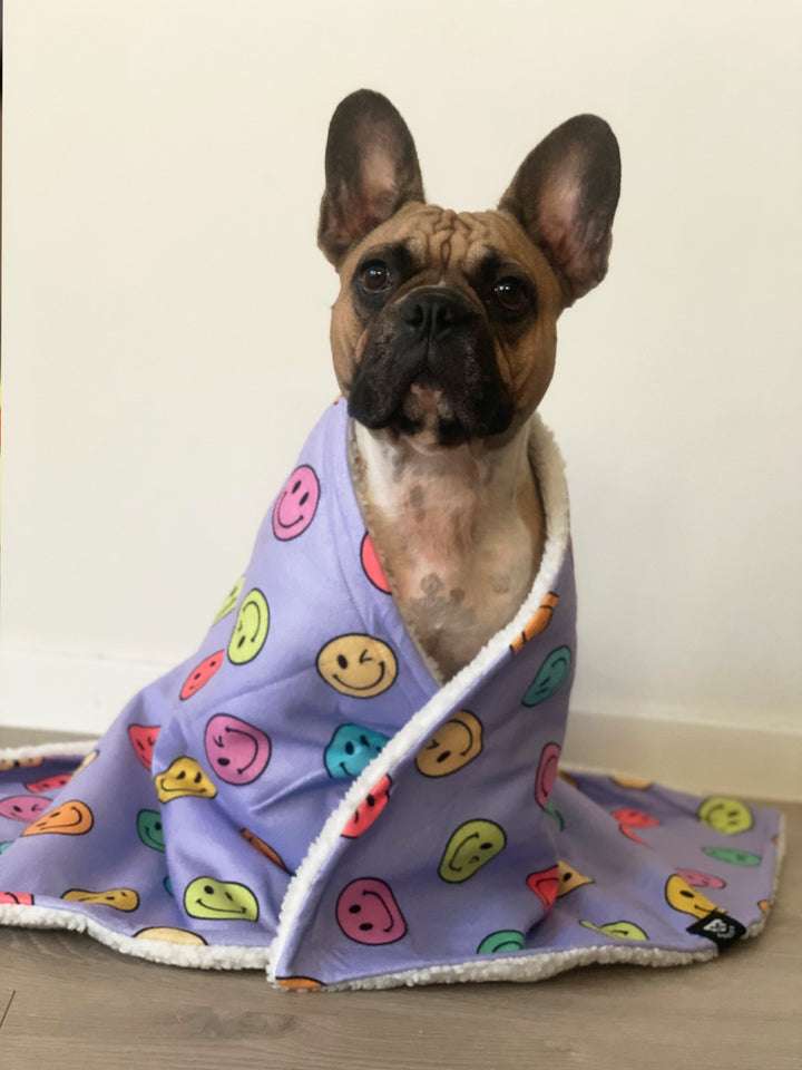 SMILEY PLUSH PET BLANKET