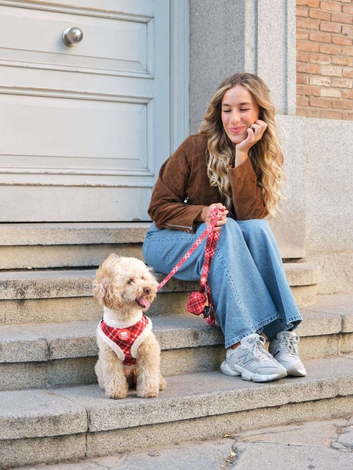 ARNES AJUSTABLE PARA PERRO TARTÁN RED