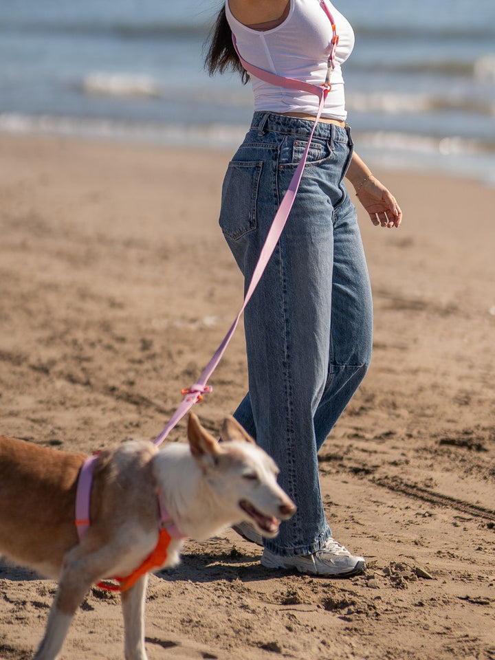 WATERPROOF HANDS-FREE LEASH TANGERINE PINK