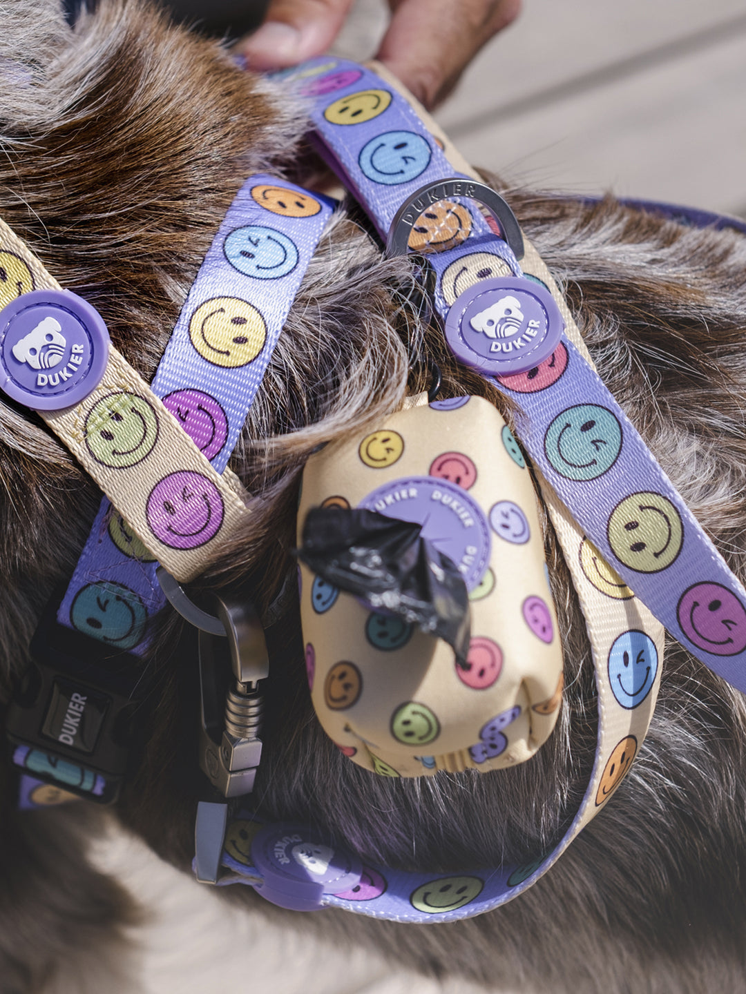 SMILEY POO BAG HOLDER